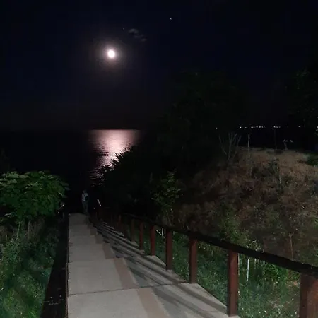 Διαμέρισμα семейный отдых у моря в черноморке