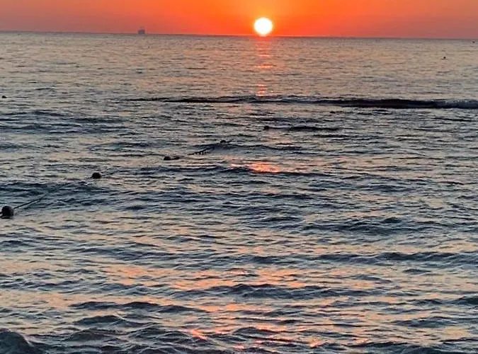 семейный отдых у моря в черноморке Appartement Odessa